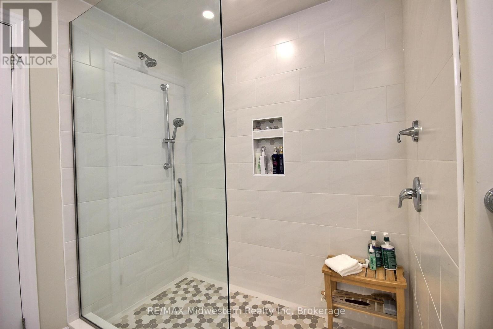 1095 Kincaid Street W, North Perth, Ontario  N4W 0J8 - Photo 14 - X12896002