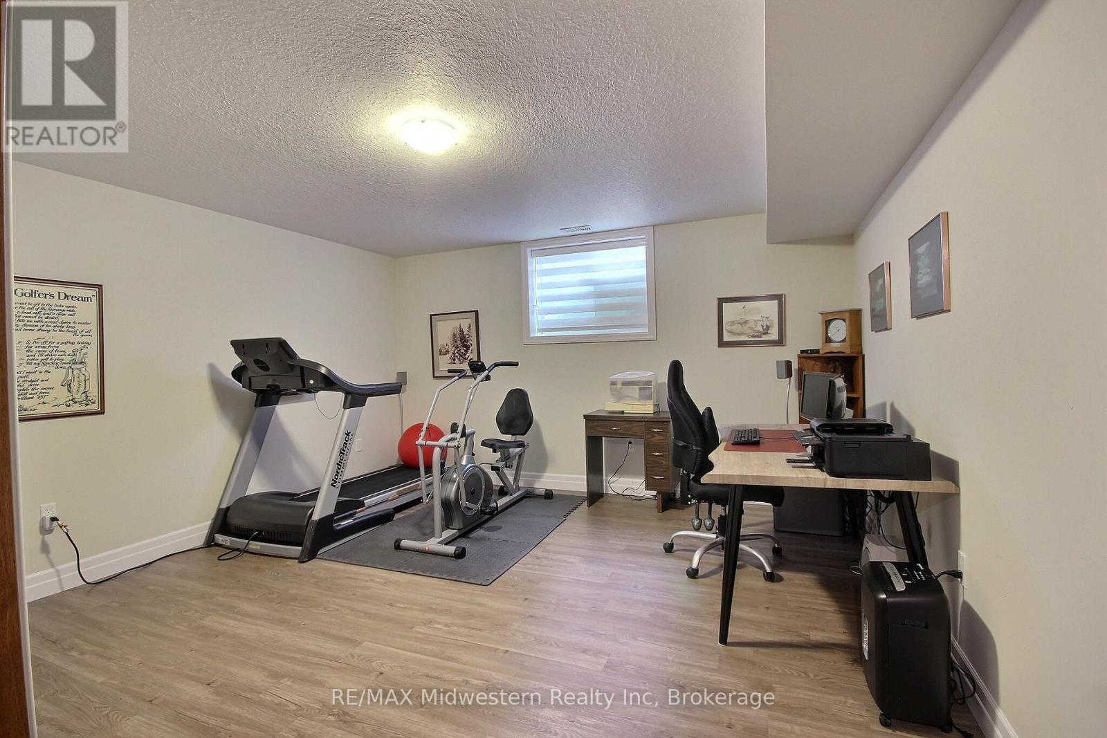 1095 Kincaid Street W, North Perth, Ontario  N4W 0J8 - Photo 21 - X12896002