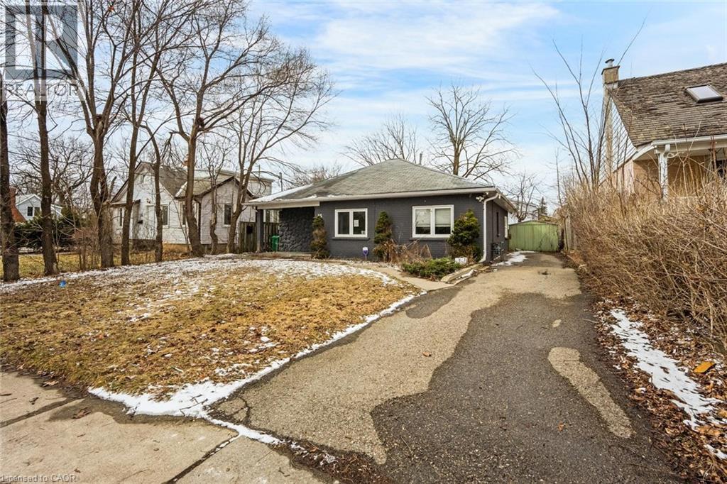 16 WOODWARD Avenue, Brampton, Ontario