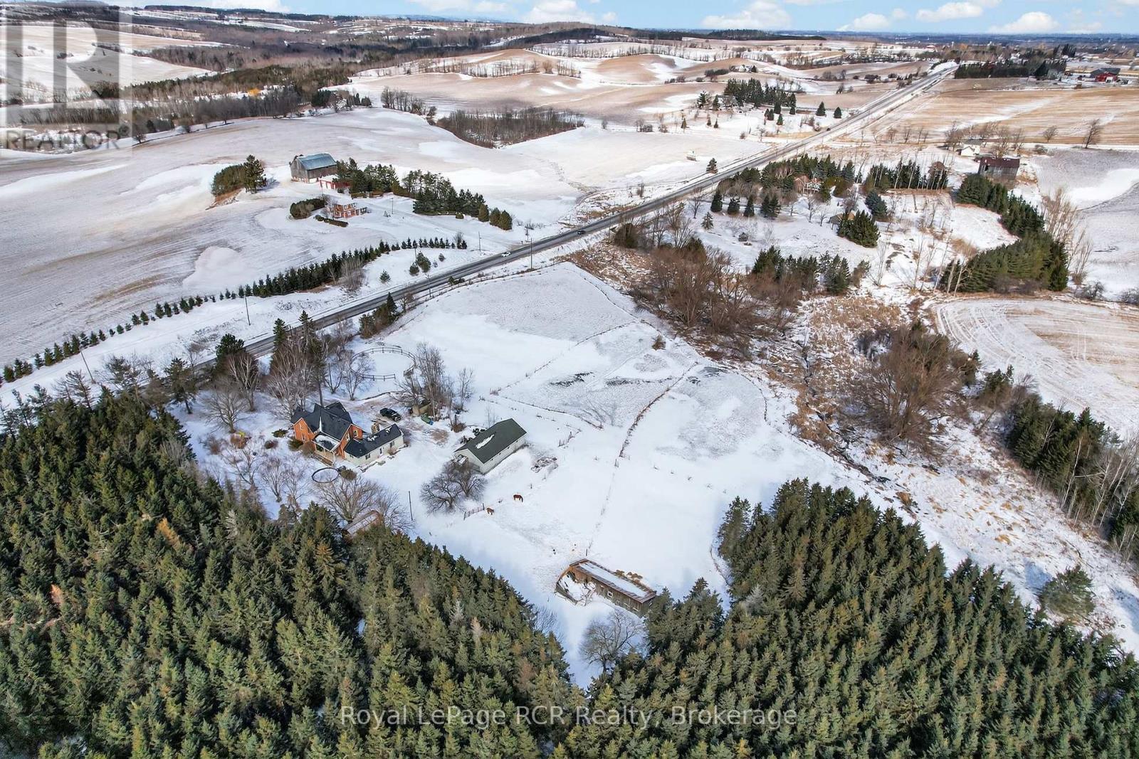 2553 County Road 42, Clearview, Ontario  L0M 1S0 - Photo 35 - S12896830