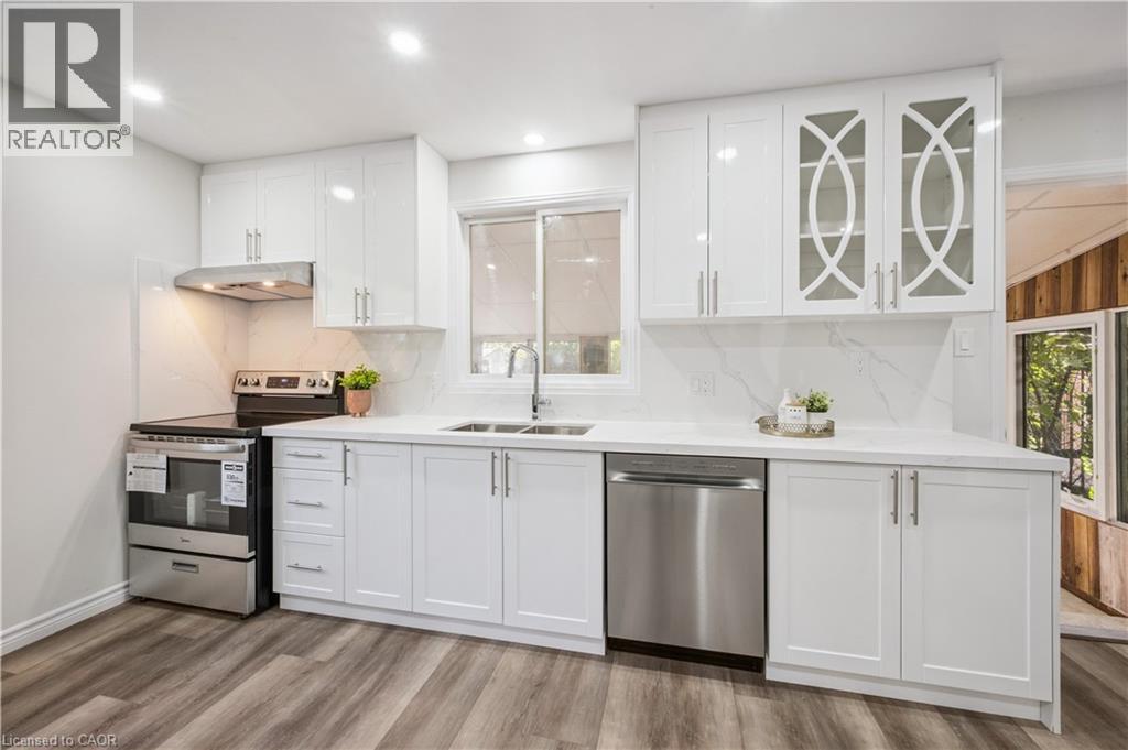 179 Traynor Avenue, Kitchener, Ontario  N2C 1W4 - Photo 8 - 40812750