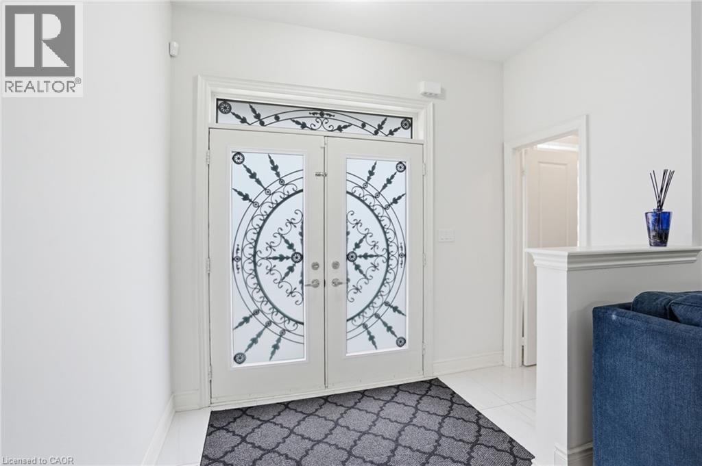 7 Grierson Trail, Waterdown, Ontario  L8B 1Z7 - Photo 5 - 40813325