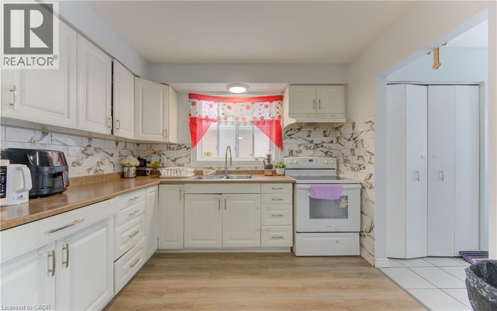 110 Hazelglen Drive, Kitchener, Ontario  N2M 2E5 - Photo 10 - 40813234