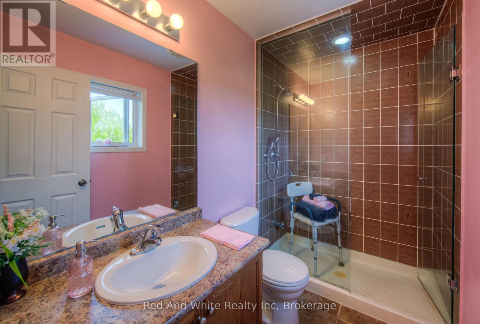 75 Norwich Road, Woolwich, Ontario  N0B 1M0 - Photo 21 - X12897596