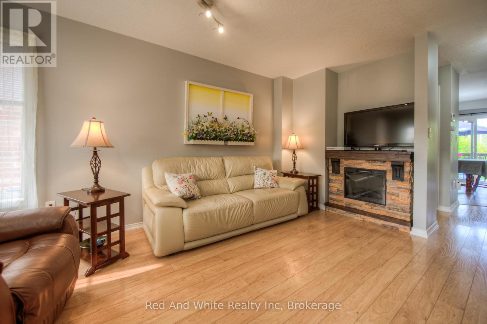 75 Norwich Road, Woolwich, Ontario  N0B 1M0 - Photo 8 - X12897596