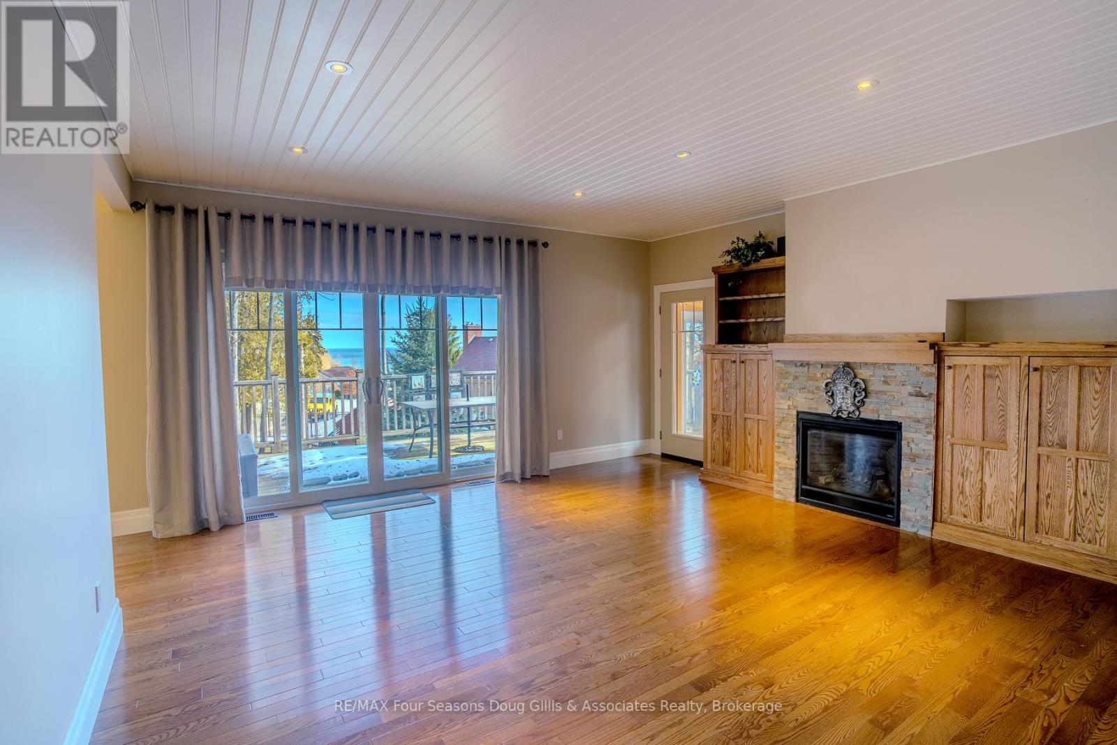 135 Algonquin Drive, Meaford, Ontario  N4L 0A7 - Photo 11 - X12898612