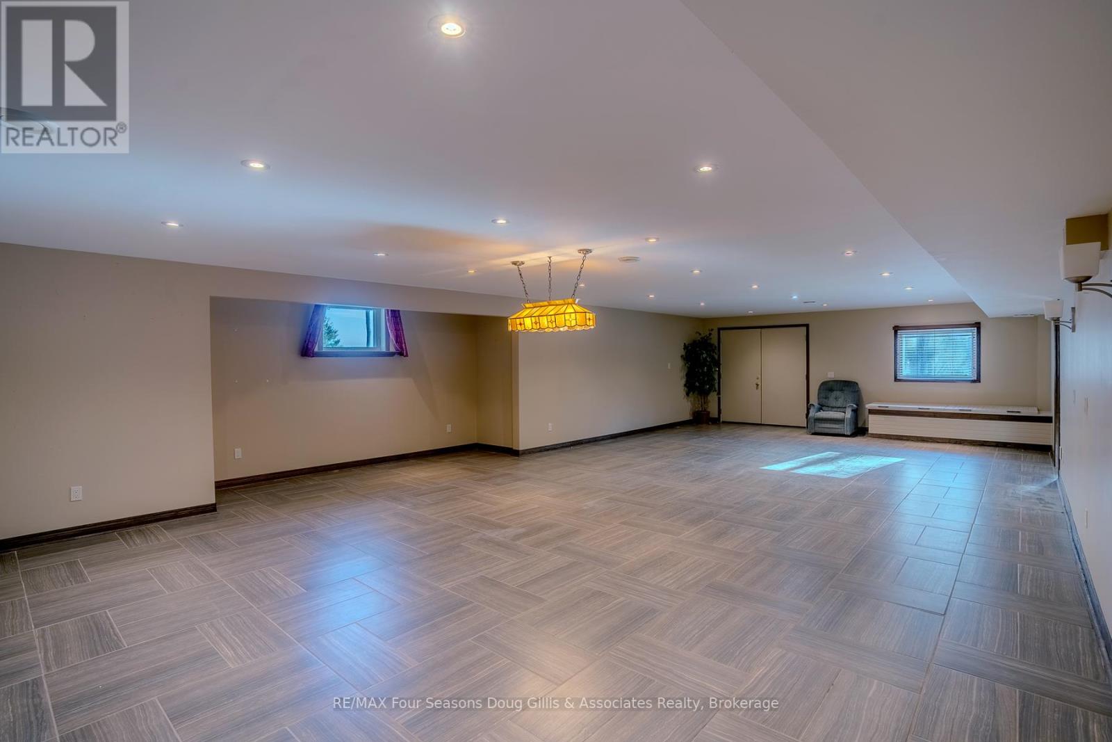 135 Algonquin Drive, Meaford, Ontario  N4L 0A7 - Photo 18 - X12898612