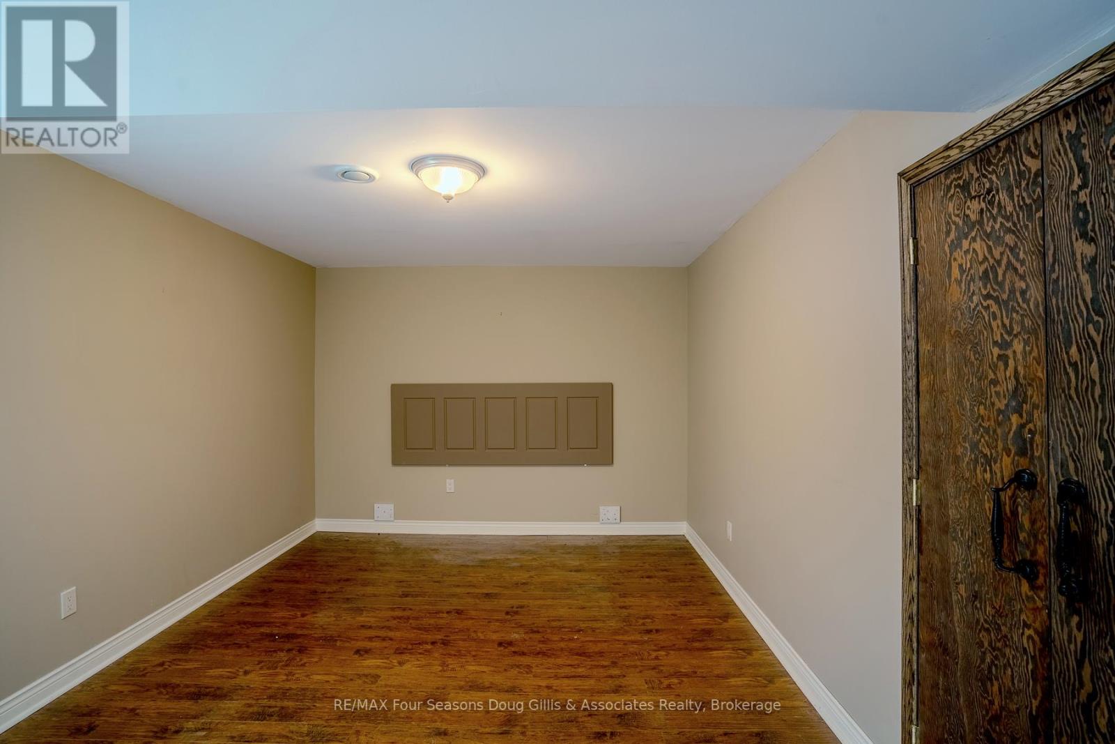 135 Algonquin Drive, Meaford, Ontario  N4L 0A7 - Photo 19 - X12898612