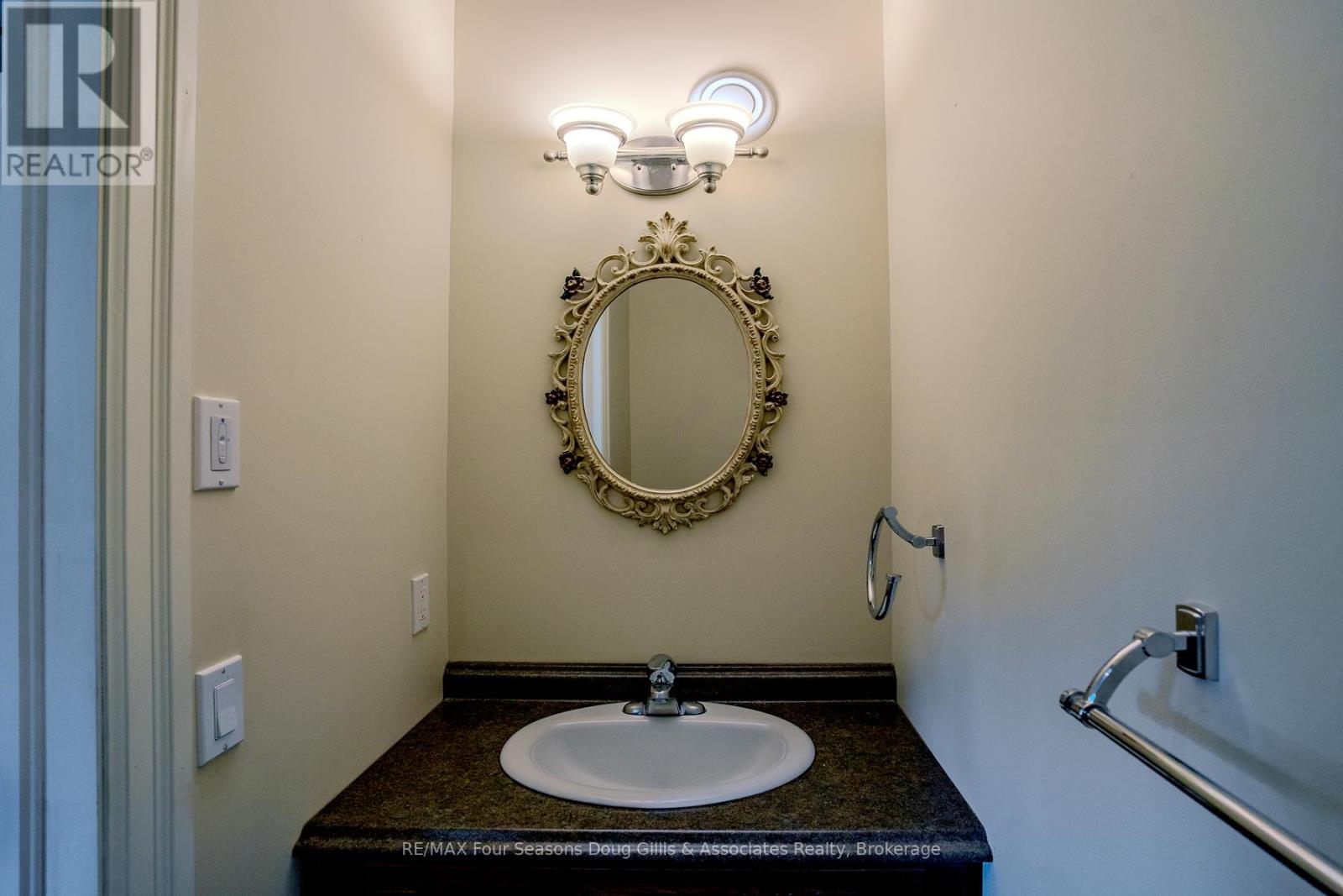 135 Algonquin Drive, Meaford, Ontario  N4L 0A7 - Photo 21 - X12898612