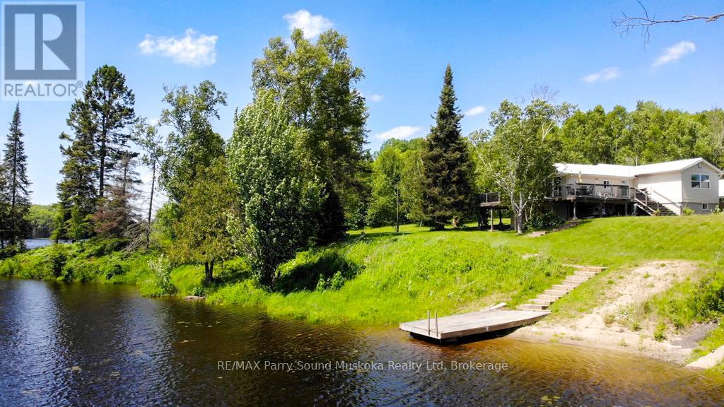 3 MAGNET ROAD, Magnetawan, Ontario