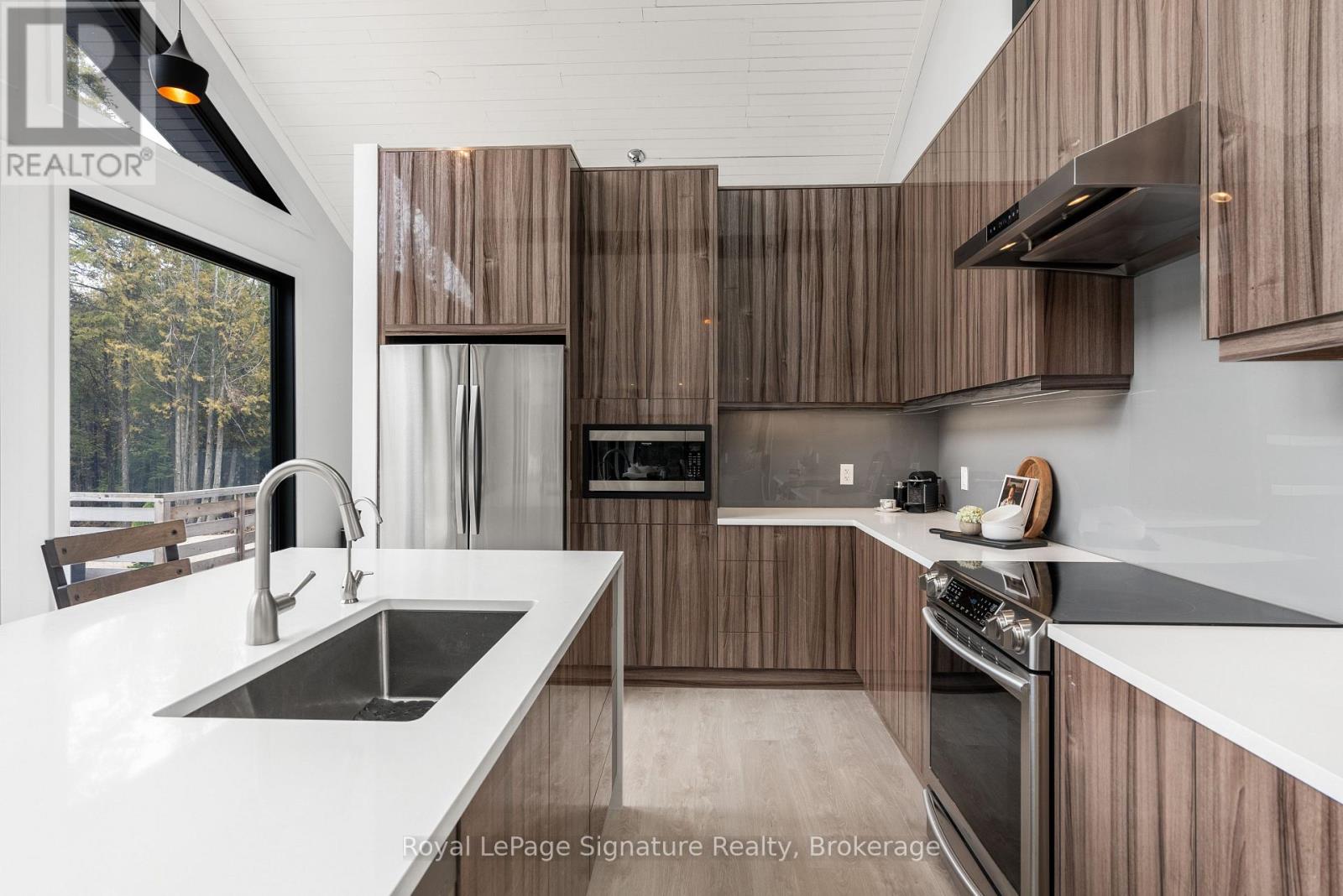 415040 10th Line, Blue Mountains, Ontario  N0H 2E0 - Photo 10 - X12898768