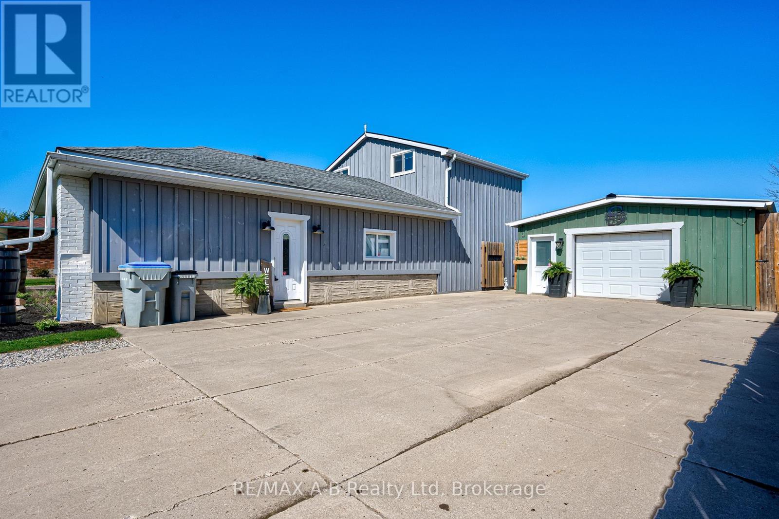 3963 Road 111, Perth East, Ontario  N5A 6S5 - Photo 2 - X12898968