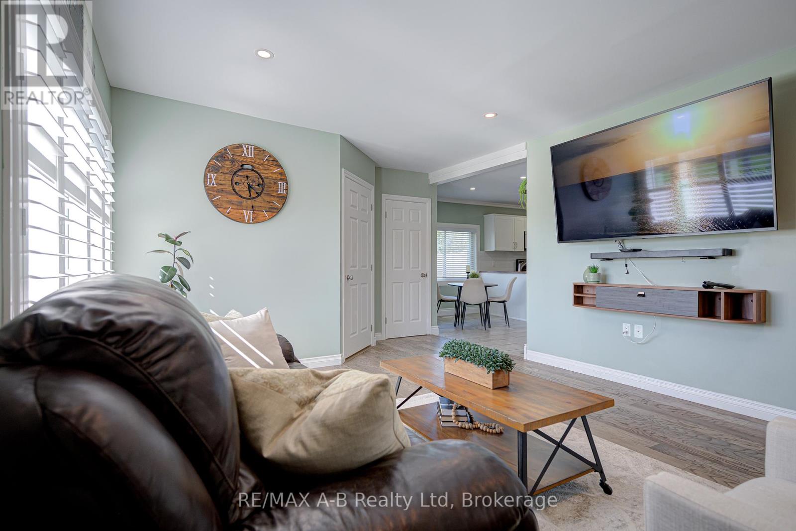 3963 Road 111, Perth East, Ontario  N5A 6S5 - Photo 9 - X12898968