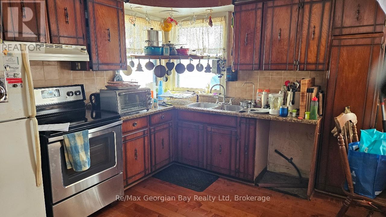 8 Sturgeon Bay Road, Severn, Ontario  L0K 1E0 - Photo 2 - S12899026