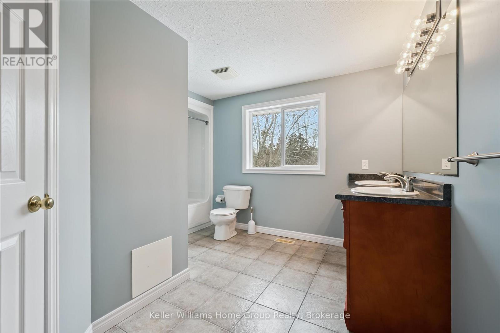 616 Black Street, Centre Wellington, Ontario  N1M 0A3 - Photo 26 - X12899132