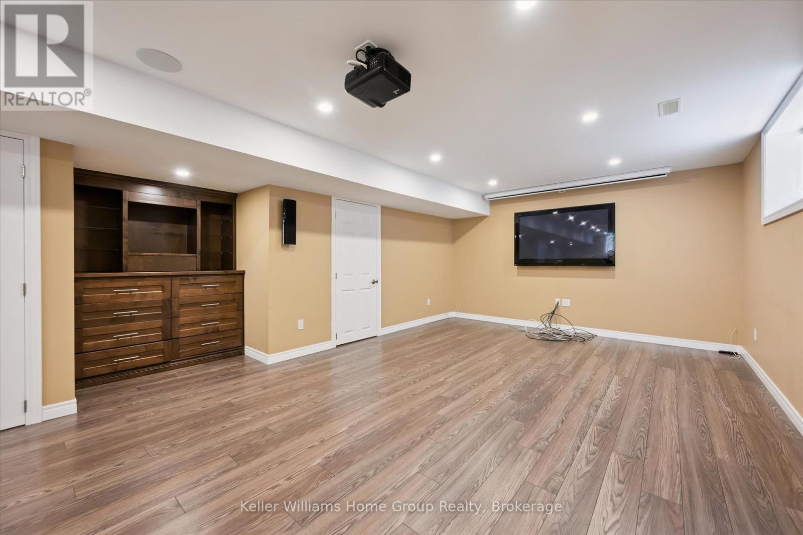 616 Black Street, Centre Wellington, Ontario  N1M 0A3 - Photo 37 - X12899132