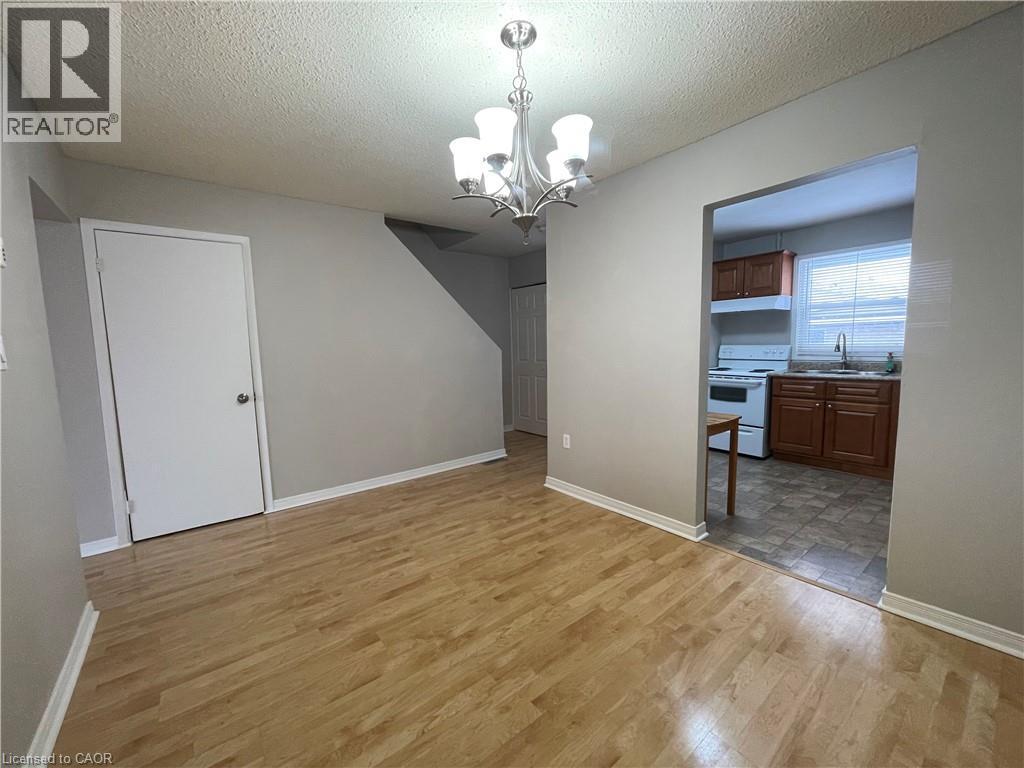 10 Angus Road Unit# 3, Hamilton, Ontario  L8K 6K3 - Photo 3 - 40813455