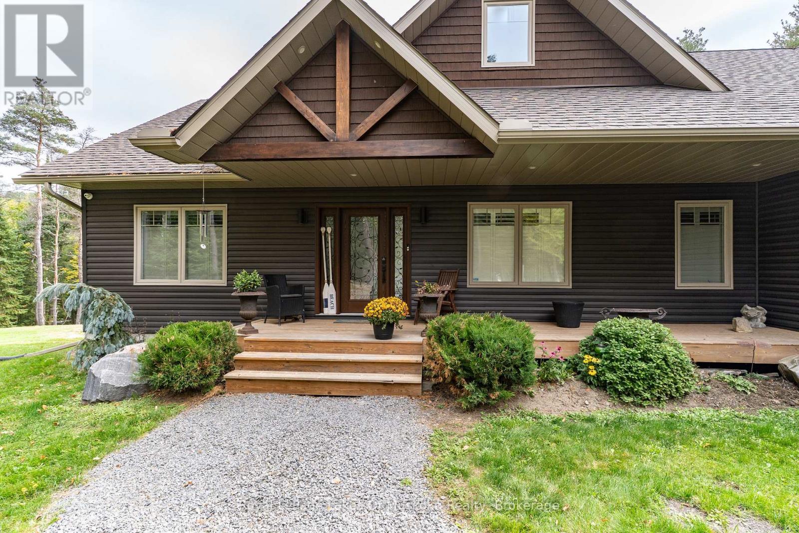 461 Rowanwood Road, Huntsville, Ontario  P0B 1M0 - Photo 12 - X12899484