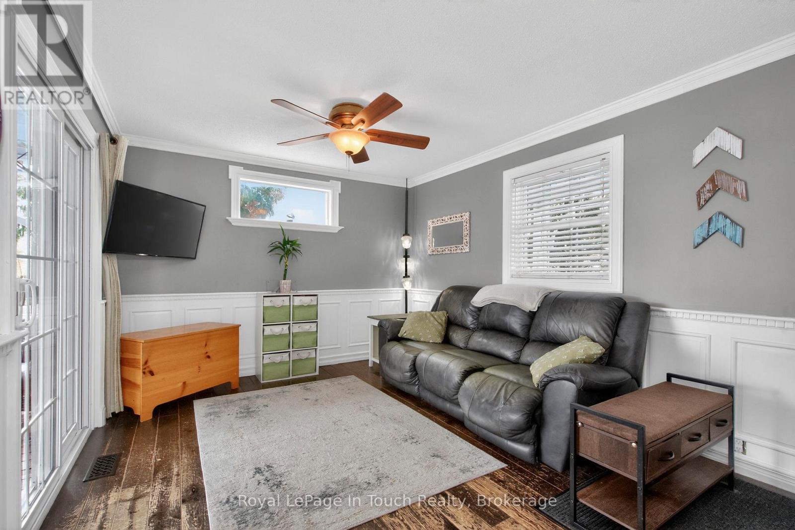 444 Hayes Street, Tay, Ontario  L0K 1R0 - Photo 12 - S12899880