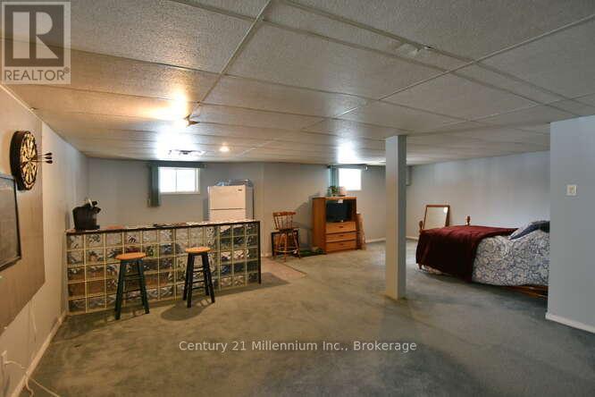 1 Downer Crescent, Wasaga Beach, Ontario  L9Z 1B9 - Photo 31 - S12899892