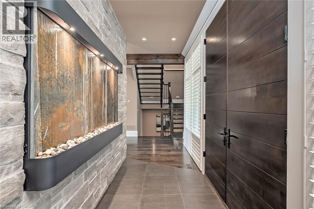 253 Rossmore Boulevard, Burlington, Ontario  L7N 1R4 - Photo 4 - 40812820