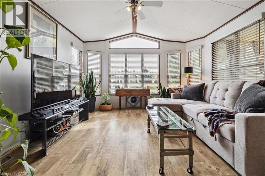 4449 Milburough Line Unit# 13 Spruce, Burlington, Ontario  L7P 0C5 - Photo 2 - 40813456