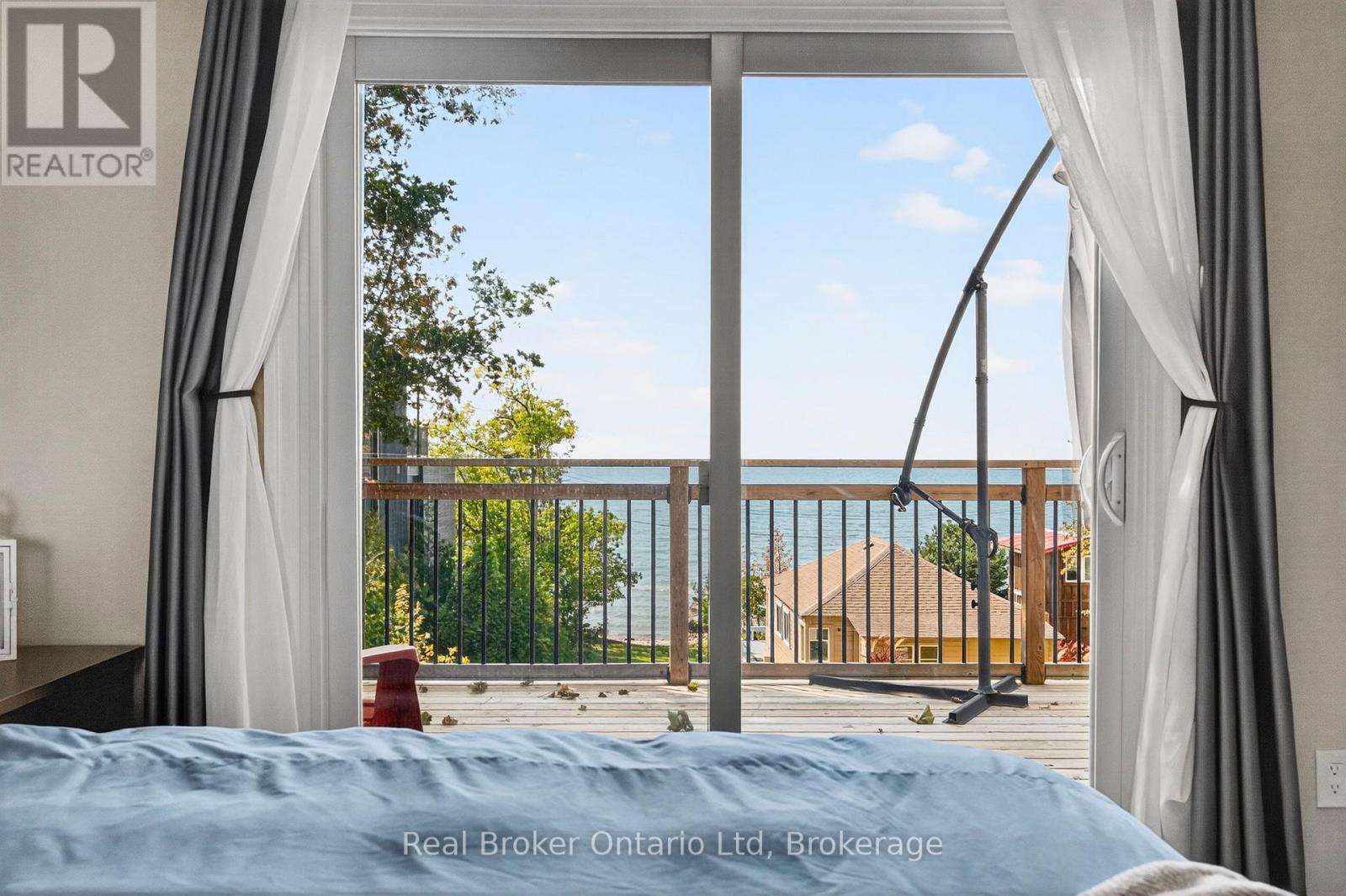 1948 Tiny Beaches Road S, Tiny, Ontario  L0L 1P1 - Photo 18 - S12901472