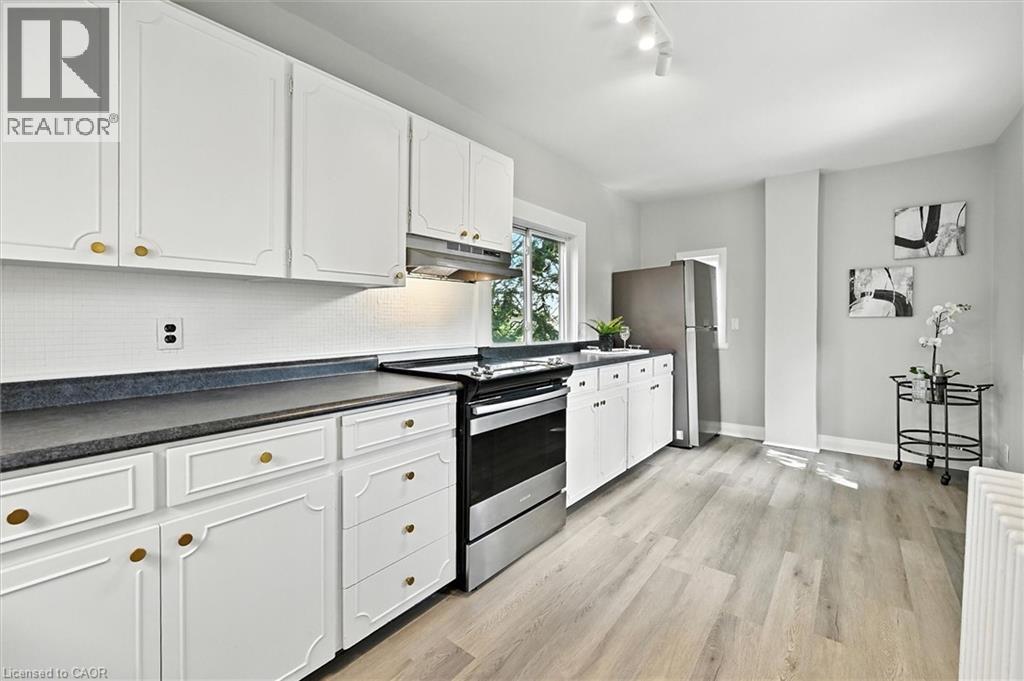 1047 Main Street E, Hamilton, Ontario  L8M 1N5 - Photo 29 - 40812609