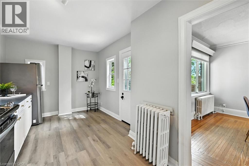 1047 Main Street E, Hamilton, Ontario  L8M 1N5 - Photo 30 - 40812609