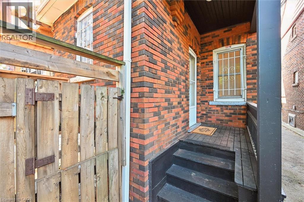 1047 Main Street E, Hamilton, Ontario  L8M 1N5 - Photo 49 - 40812595