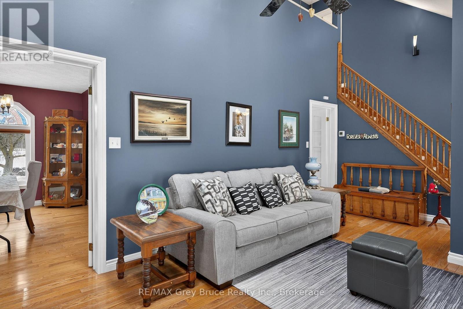 102 Mary Avenue W, Georgian Bluffs, Ontario  N4K 5N5 - Photo 6 - X12902280