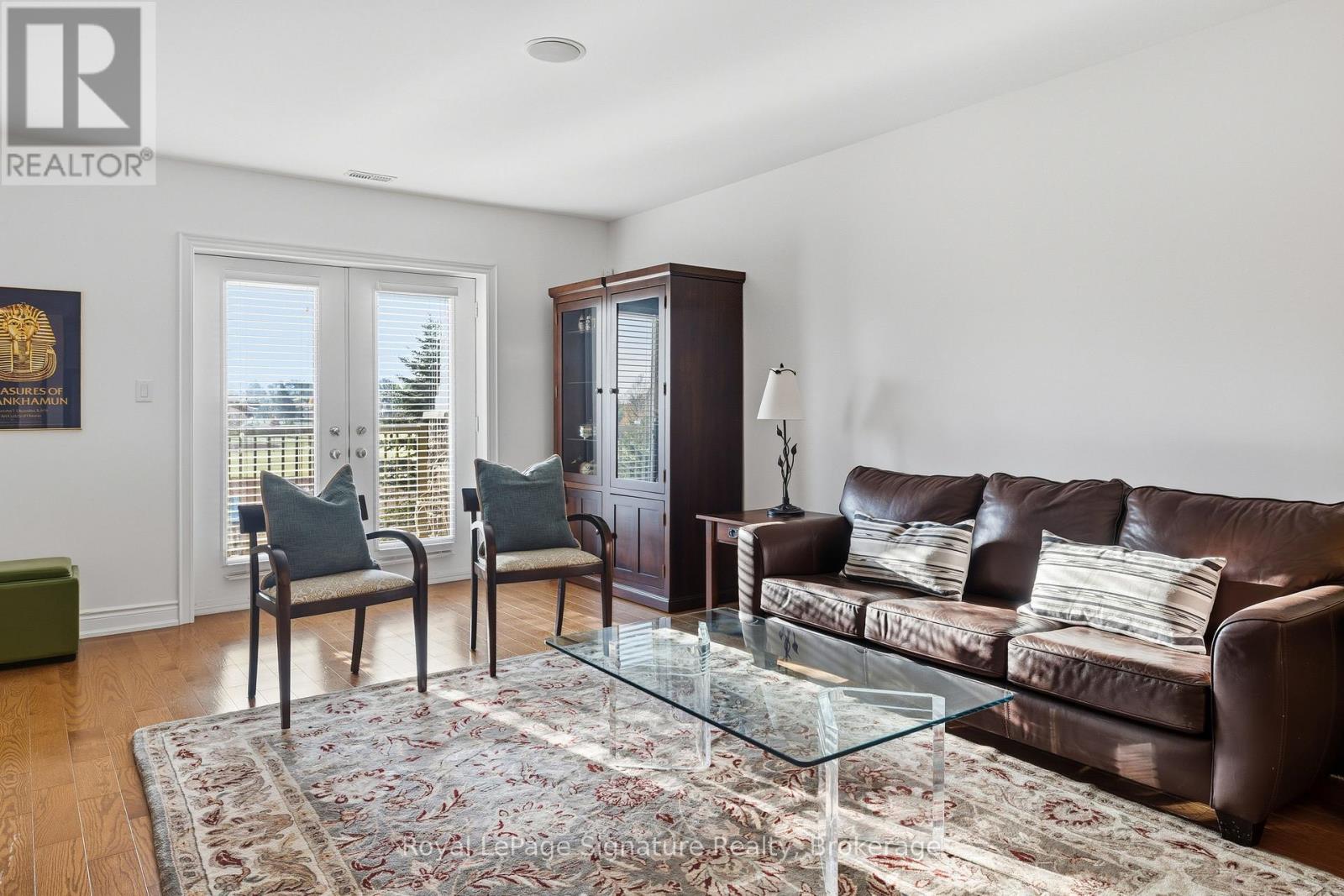 207 - 27 Beaver Street, Blue Mountains, Ontario  N0H 2P0 - Photo 10 - X12902450