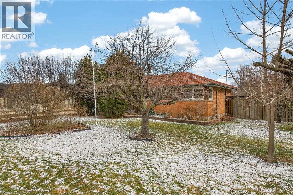 82 Millen Road Unit# 1, Stoney Creek, Ontario  L8G 3G2 - Photo 4 - 40813462