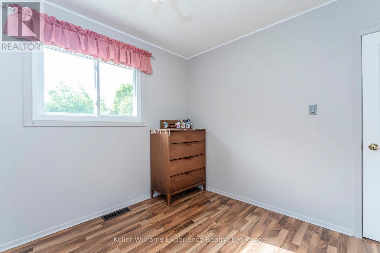 450 Concession 11 Road E, Tiny, Ontario  L0L 2J0 - Photo 17 - S12902656