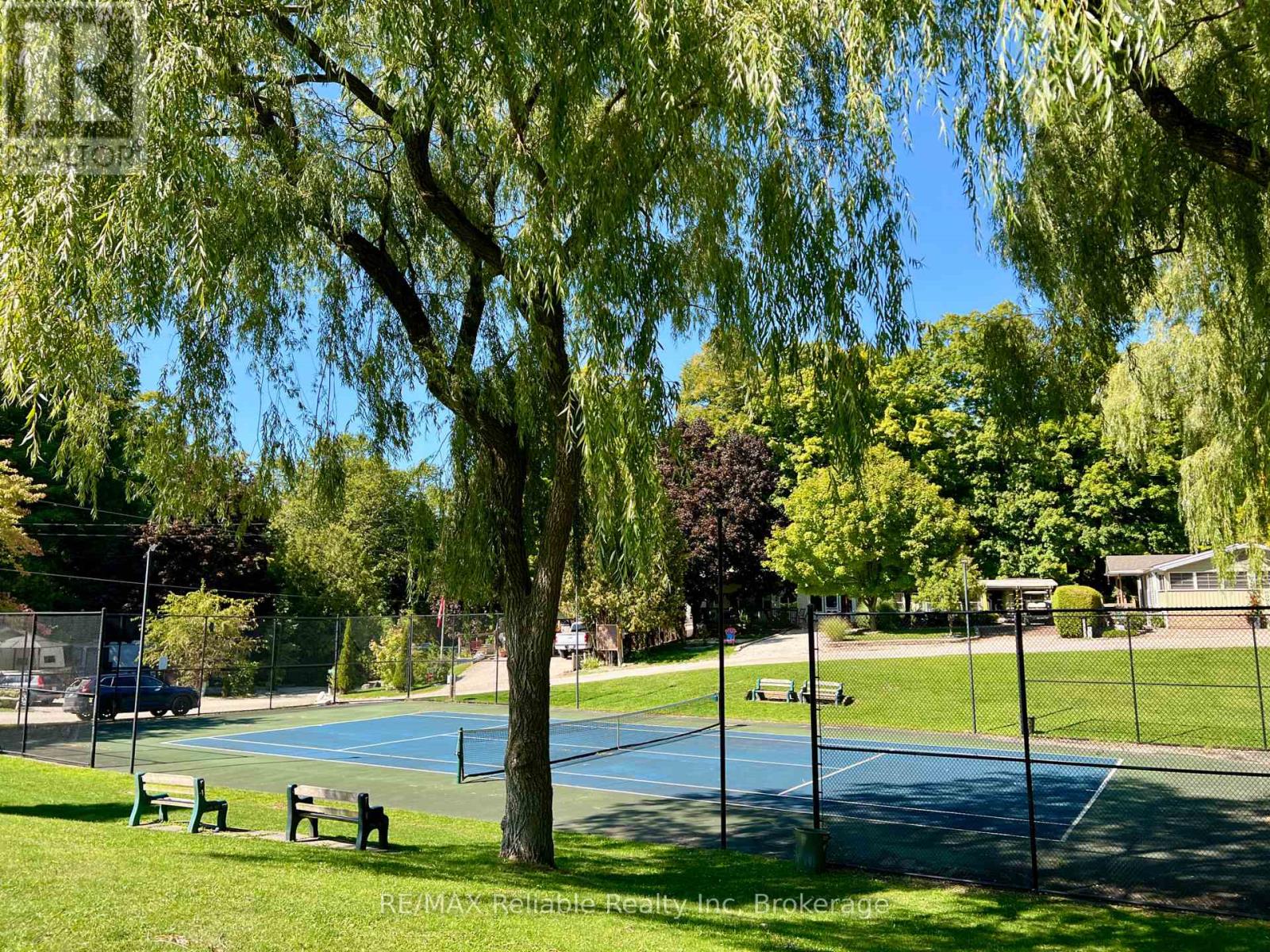 19 - 76735 Wildwood Line, Bluewater, Ontario  N0M 1G0 - Photo 4 - X12903184