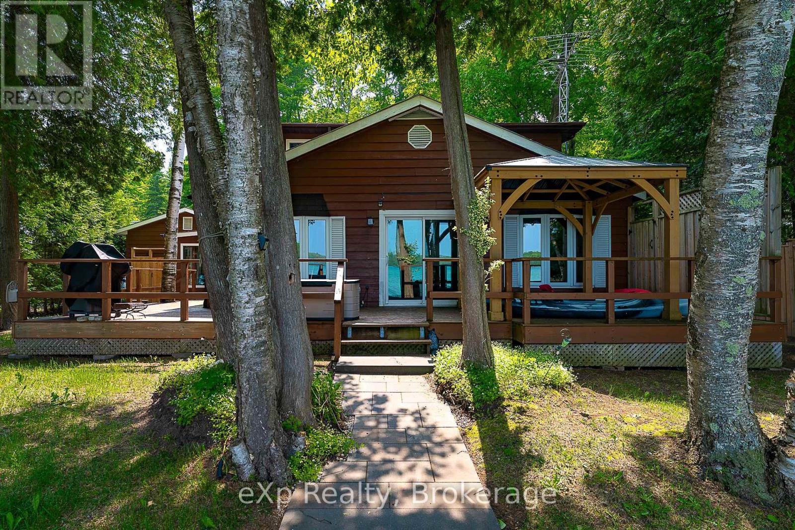 170 Francis Drive, Georgian Bluffs, Ontario  N0H 2K0 - Photo 11 - X12903240