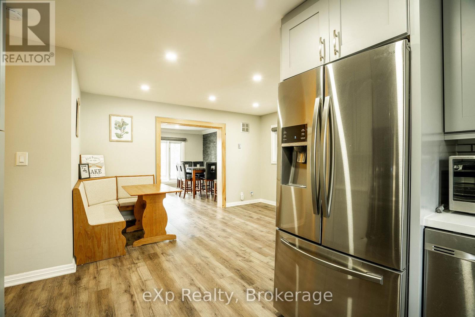 170 Francis Drive, Georgian Bluffs, Ontario  N0H 2K0 - Photo 19 - X12903240