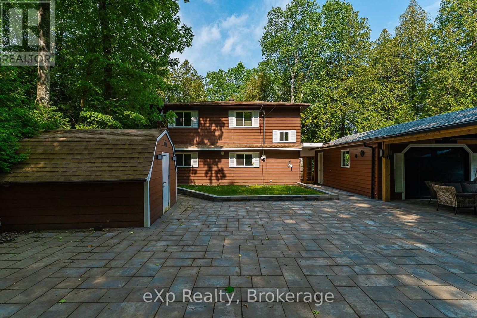 170 Francis Drive, Georgian Bluffs, Ontario  N0H 2K0 - Photo 2 - X12903240