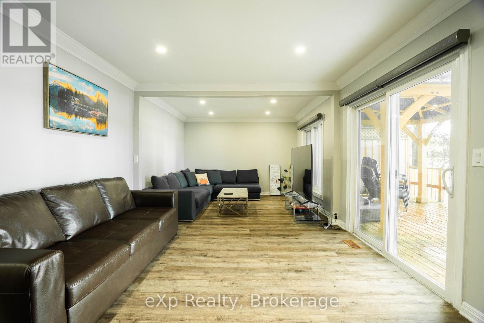 170 Francis Drive, Georgian Bluffs, Ontario  N0H 2K0 - Photo 21 - X12903240