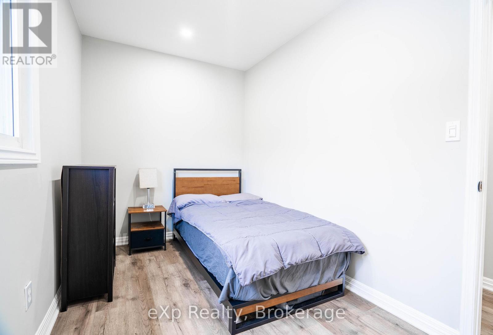 170 Francis Drive, Georgian Bluffs, Ontario  N0H 2K0 - Photo 28 - X12903240