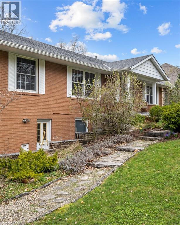 36 Maple Hill Drive, Kitchener, Ontario  N2M 2R8 - Photo 4 - 40813786