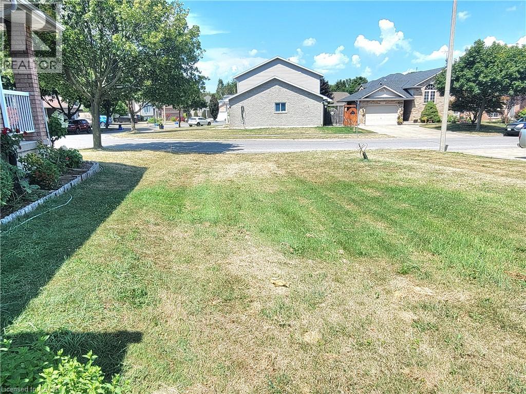 6554 Harper Drive, Niagara Falls, Ontario  L2E 7K6 - Photo 5 - 40812898