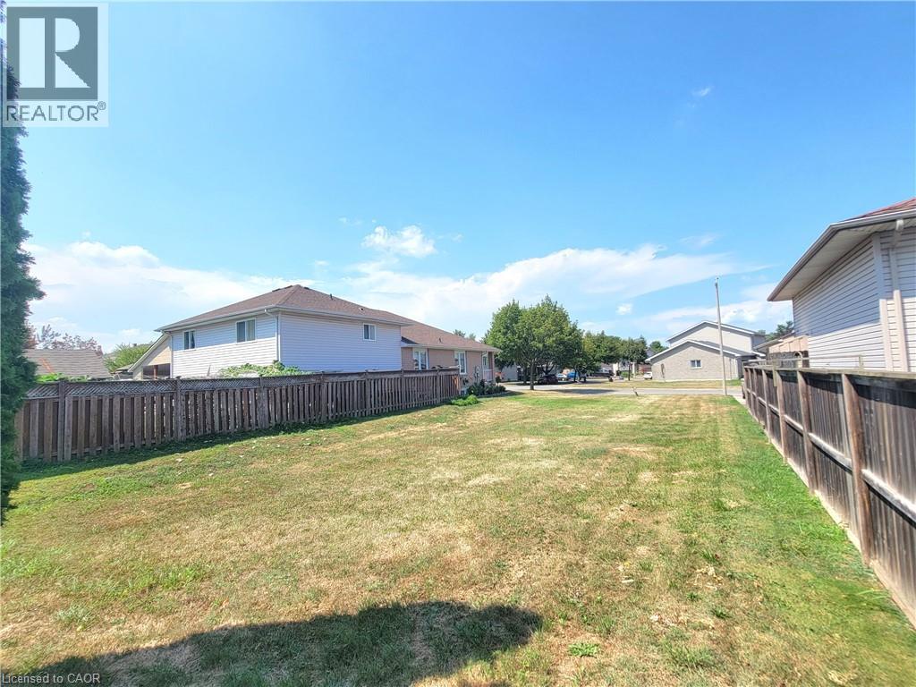 6554 Harper Drive, Niagara Falls, Ontario  L2E 7K6 - Photo 9 - 40812898