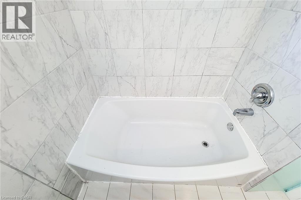 4433 Meadowvale Drive, Niagara Falls, Ontario  L2E 5W8 - Photo 32 - 40813959