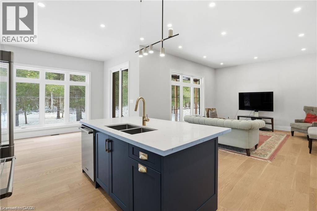 986 Highway 8, Hamilton, Ontario  L9H 5E1 - Photo 14 - 40813291