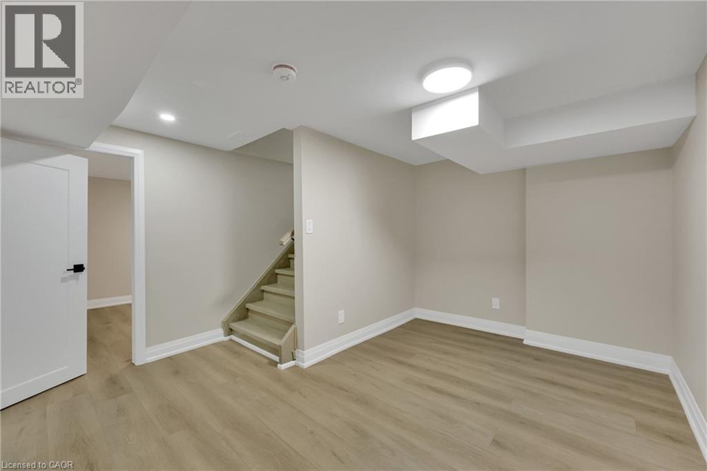 2091 Bridge Road Unit# Lower, Oakville, Ontario  L6L 2E8 - Photo 4 - 40813956