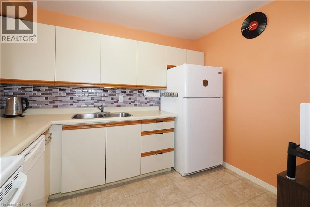 18 Holborn Court Unit# 502, Kitchener, Ontario  N2A 4A1 - Photo 17 - 40814111