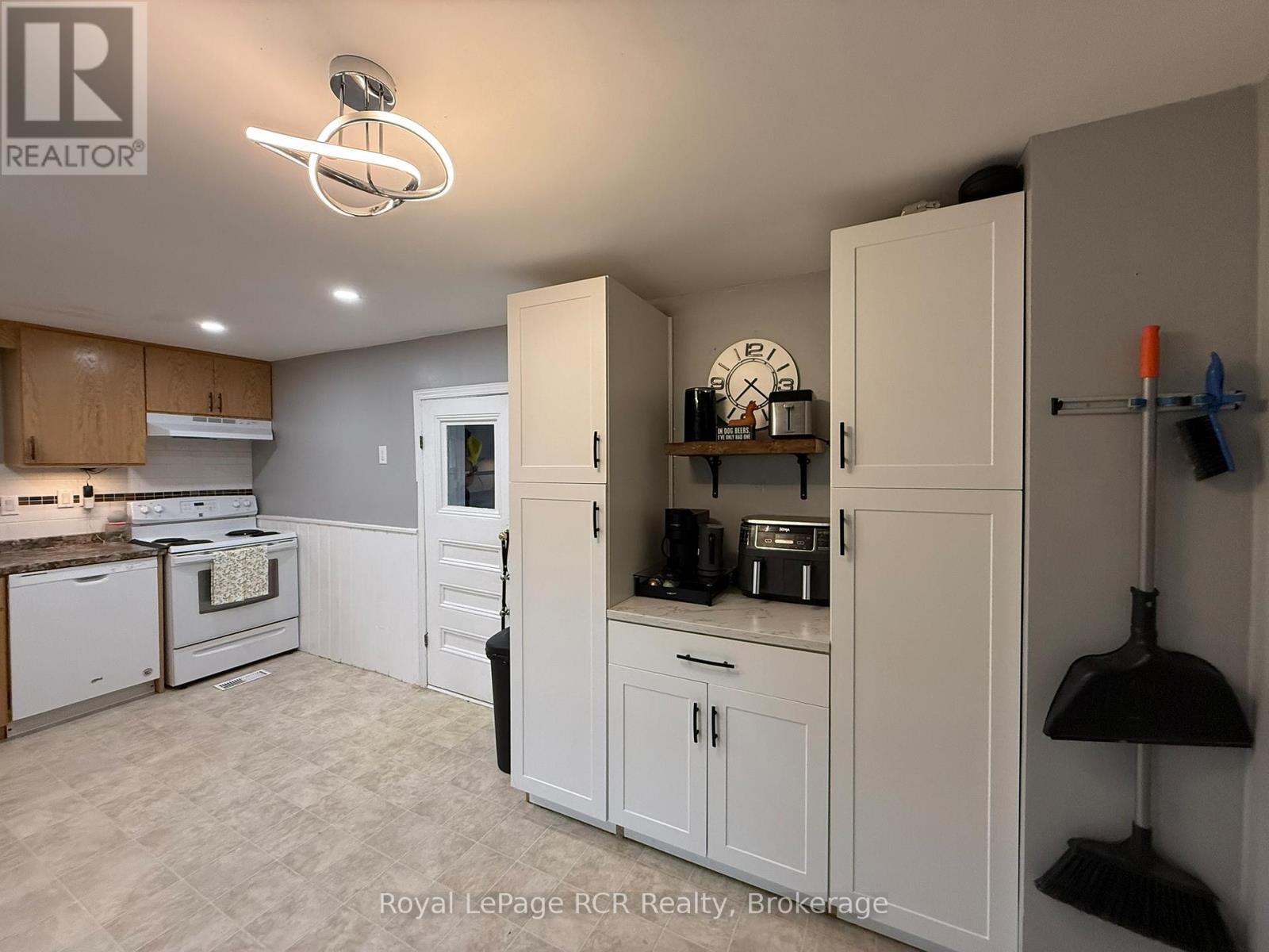 512 18th Street E, Owen Sound, Ontario  N4K 2A7 - Photo 14 - X12909654