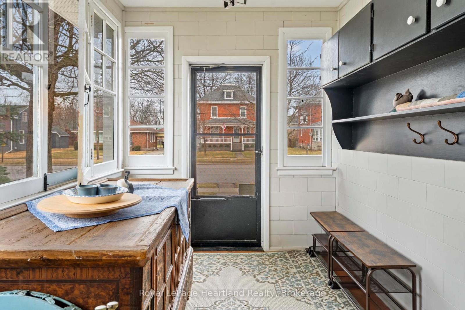 122 Nelson Street E, Goderich, Ontario  N7A 1R9 - Photo 4 - X12909870