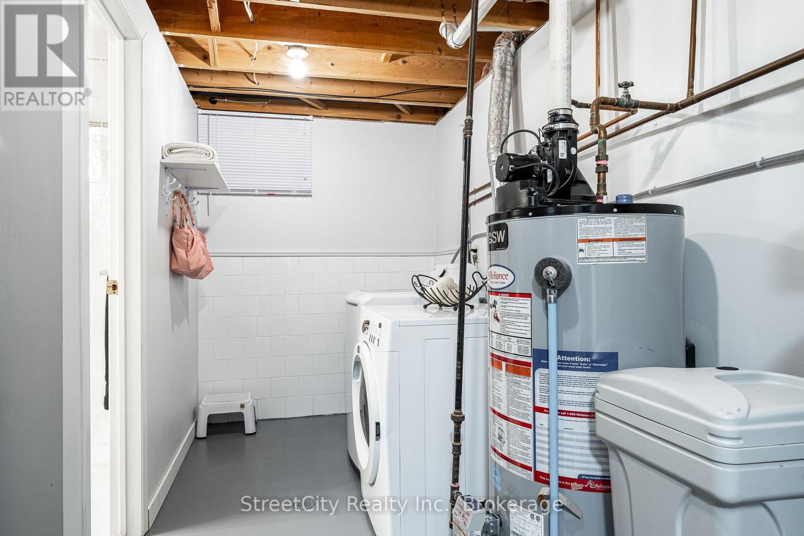 525 Albert Street E, Stratford, Ontario  N5A 3L6 - Photo 46 - X12910036